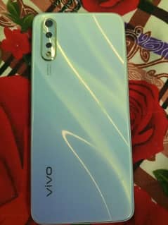 vivo S1
