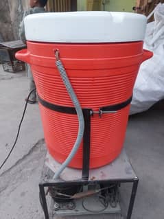 Water colling coller 30 liter only one season used