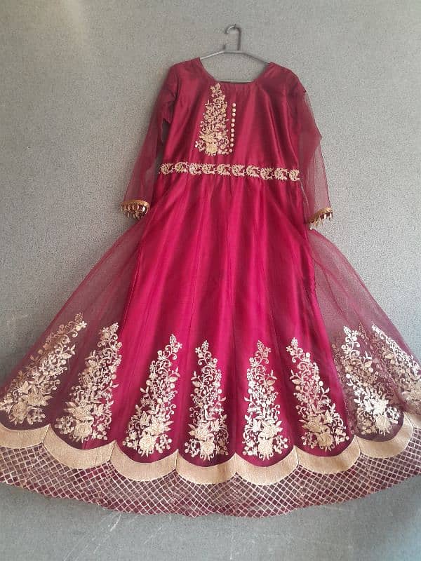 Elegant mahroon net maxi 0