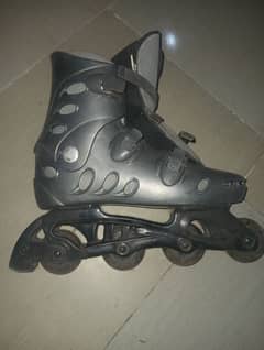 Skate Shoes imported ,excellent condition and material