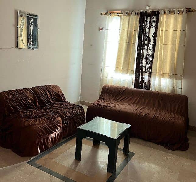 Sofa set with table 0