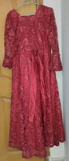 Net red maxi abd mehndi lengha