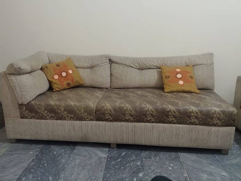 sofa set bargaining possible 1