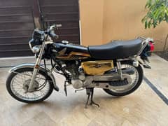 Honda CG 125 Golden Edition – Black & Golden | Excellent Condition