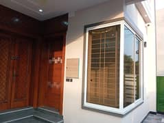 5 MARLA BRAND NEW HOUSE AVAILABLE FOR SALE
