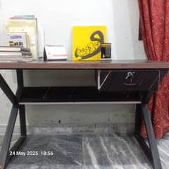 Study Table / Computer table