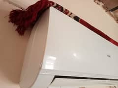 Haier AC DC inverter 1.5ton ( Original gas)
