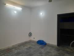 3 marla double storey,double kitchen house available for Rent in ali park.