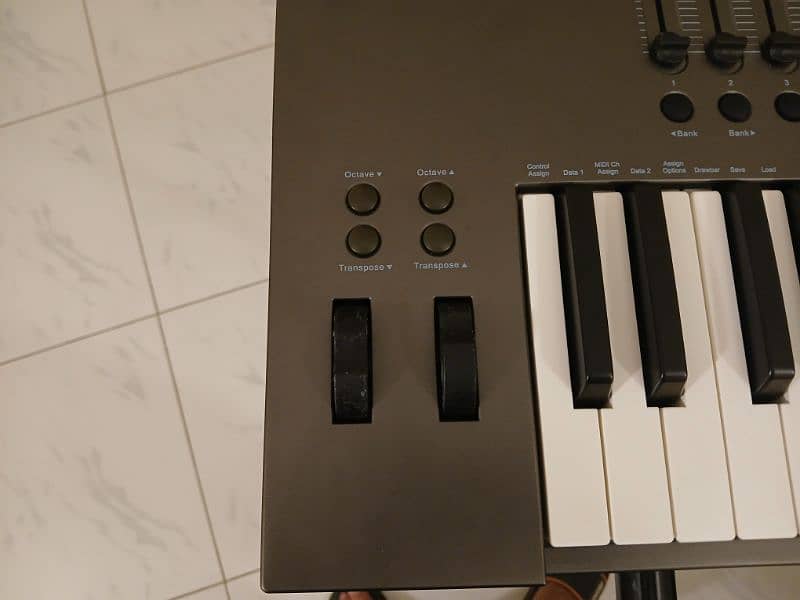 Nektar Impact LX61+ MIDI Piano along with Piano Stand and Software 6
