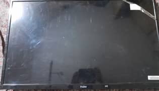 The Haier LE32B8000