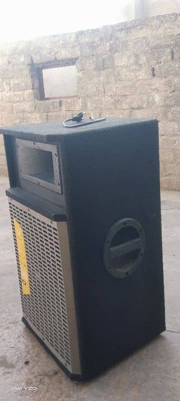 SP2 Bluetooth speaker with Mike 1