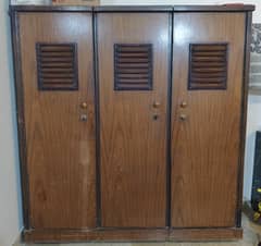 Wardrobe/Cupboard