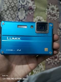 Panasonic DMC-TS2 waterproof.