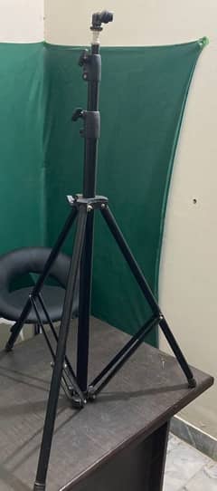 Light stand for sale 10/10 Condition