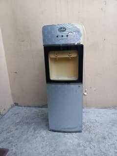 water despenser