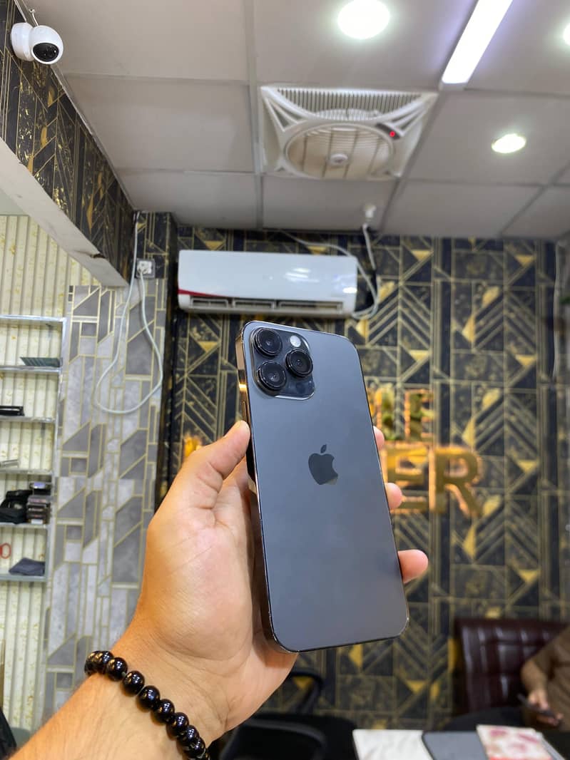 IPHONE 14 PRO MAX FACTORY UNLOCK 256GB 4