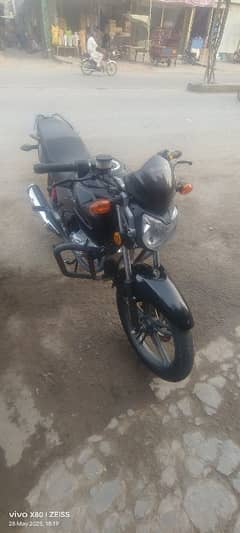 suzuki GS 125 (2024)