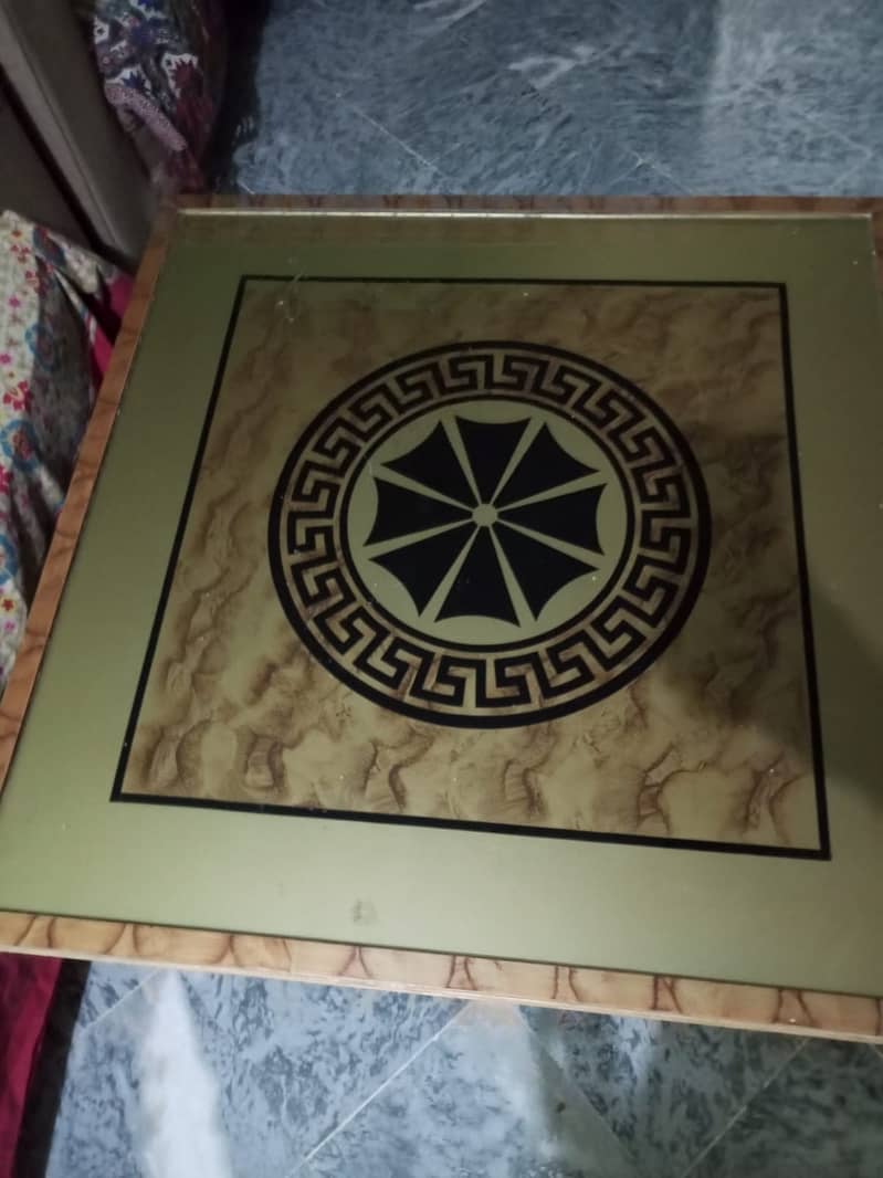 one large table 3 ft size. 03040559343 1