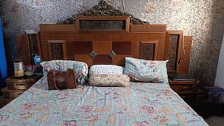 FULL BED SET GOOD CONDITION