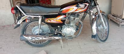 Honda 125 black color Punjab number