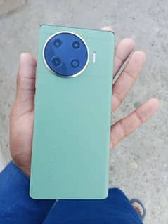 spark 20 pro plus