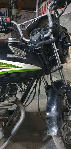 honda 125 deluxe 2015 model  pack engion