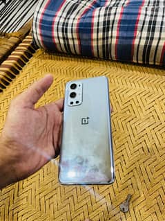 OnePlus 9 Pro