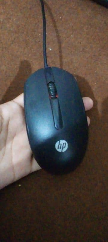 64-bit Dell computer system with LCD, Mouse and keyboard 6