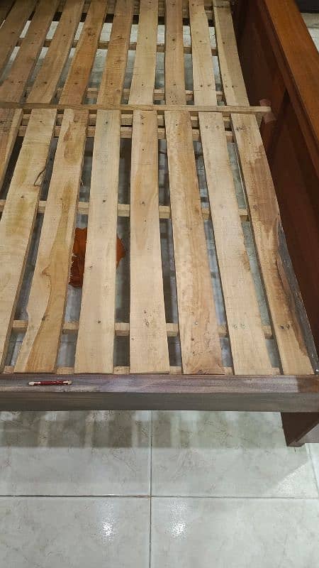 King size bedset with side table 7
