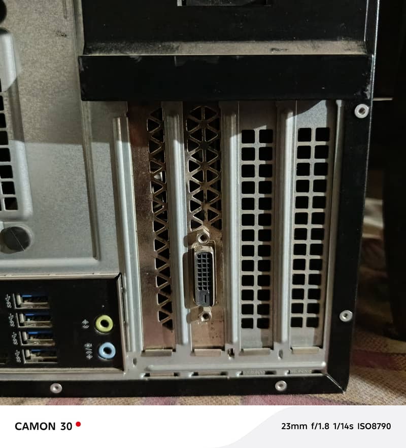 Dell t3620 with rx580 single dvi display exchange possible with mobile 7