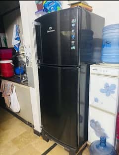 DAWLANCE FRIDGE 10/10