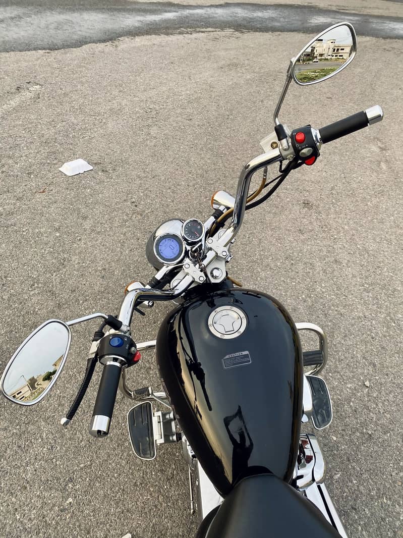 Lifan Monster 9