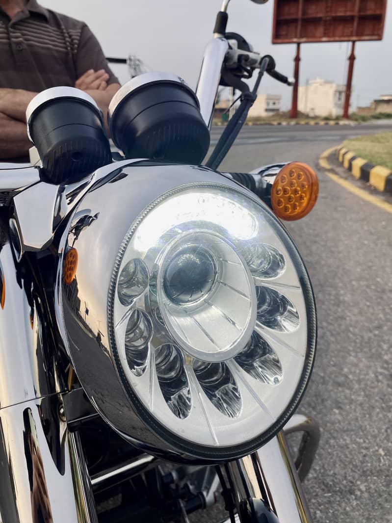 Lifan Monster 12