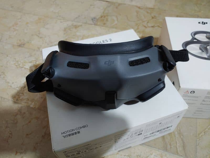 Dji avata with googles motion controller fly more combo 4