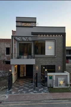 7 Marla beautiful house available FOR Rent