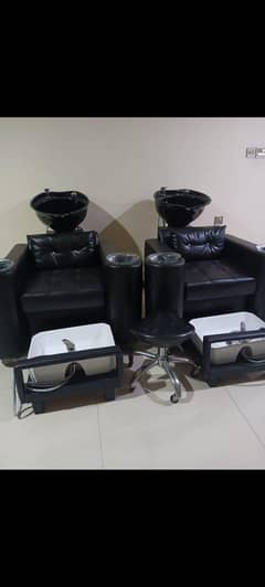Meni pedi sofa 3 in 1  with wash point good quality good condition