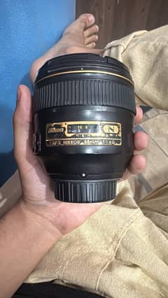 Nikon 85mm 1.4G 10/8 condition