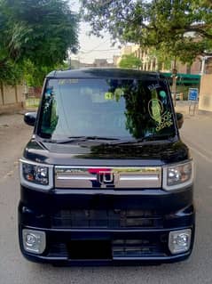 Daihatsu Wake Turbo Hybrid 20-25