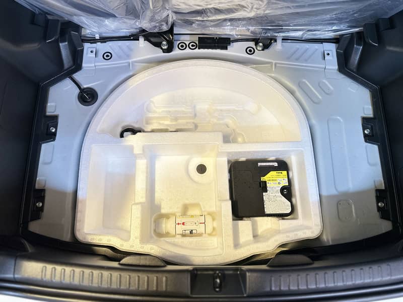 Toyota Yaris 2022 3.5 Grade JUN-2025 Passo 2021 Swift Cultus 2023 2024 18