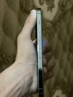 price is negotiable water pack but battery changed original apple