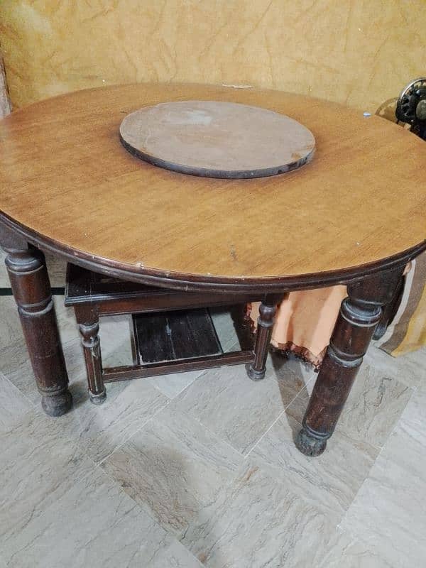 round dining table only without chairs 2
