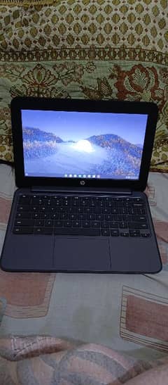 HP CHROMEBOOK, 4 GB RAM, 7 HOURS BATTERY TIMING