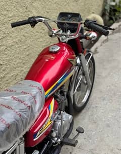 Honda CG125 Motorcycle Model 2019.03704815729