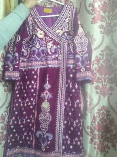 Threads and Motives Kurtas Avalible