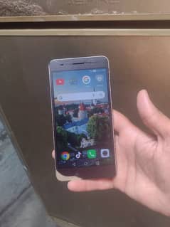Huawei y6 pro 2GB 16GB official PTA best for hotspod glass break
