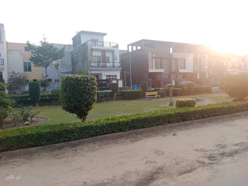 Ideal Location Plot to build dream house 0