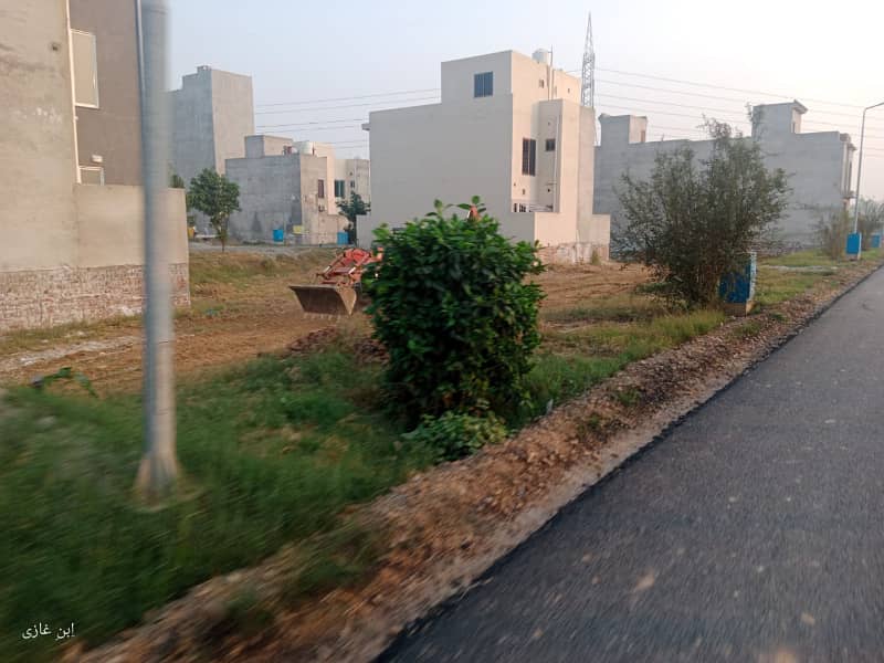 Ideal Location Plot to build dream house 1