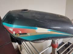 125 Fuel Tank with side cover