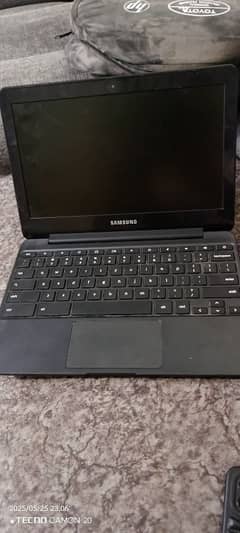5 Hour Battery Chrome Book