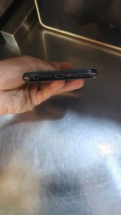 vivo y 17 ram 3 GB ROM 32GB.